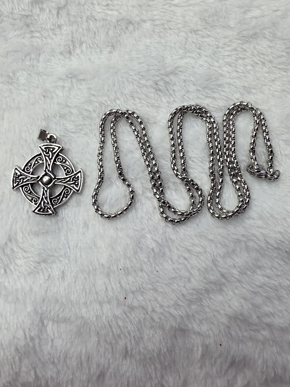 Men's Silver Celtic Cross Pendant Necklace
